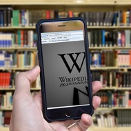 Минкомсвязь планирует создать отечественный аналог Википедии